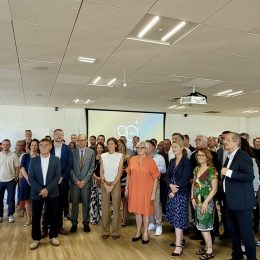 Une visite ministérielle qui honore l’engagement collectif d’UPSA pour le "Fabriqué en France"