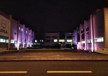 Octobre rose : le site de production d’UPSA s’habille en rose